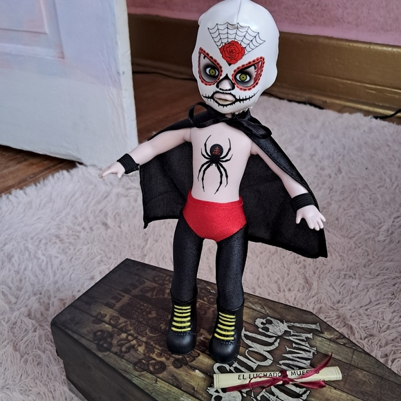 El Luchador- vintage Living Dead Doll w box and death cert! Masked wrestler! - Picture 9 of 12